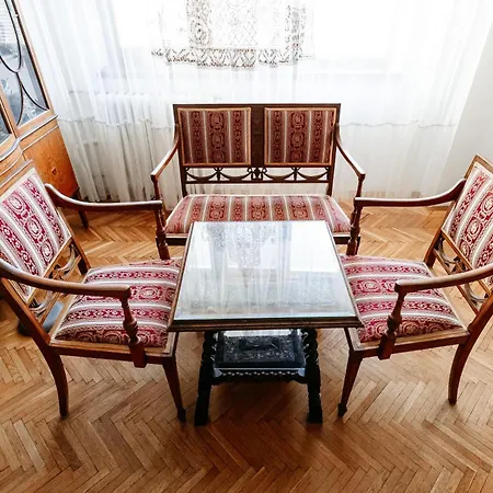 La Boheme - Old Town Vintage *