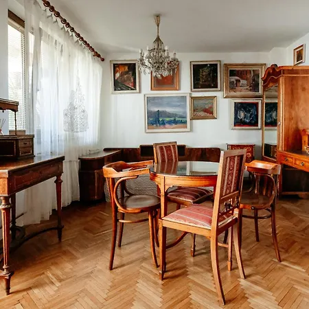 Apartment La Boheme - Old Town Vintage Bucharest