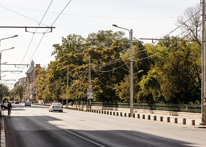 La Boheme - Old Town Vintage